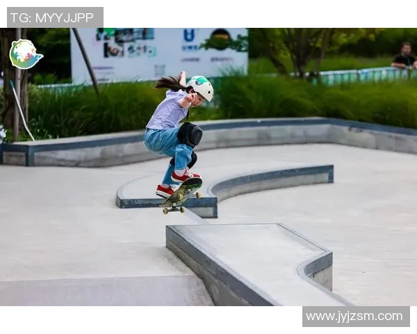 广州滑板队与上海滑板队赛后复盘探讨灵活性表现与战术调整